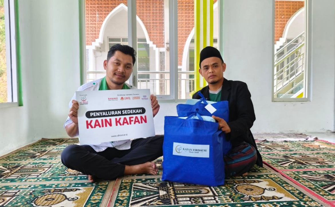 LAZISWAF Al Hilal Kembali Salurkan Kain Kafan untuk Masjid-Masjid di Pelosok Garut
