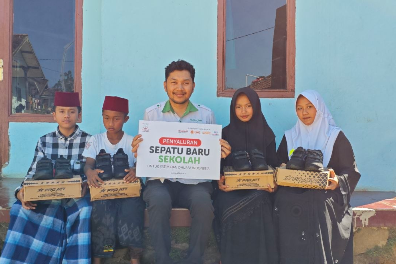 Salurkan Sepatu Baru untuk Yatim dan Dhuafa di Kabupaten Garut, Hadirkan Senyum dan Semangat Baru untuk Belajar