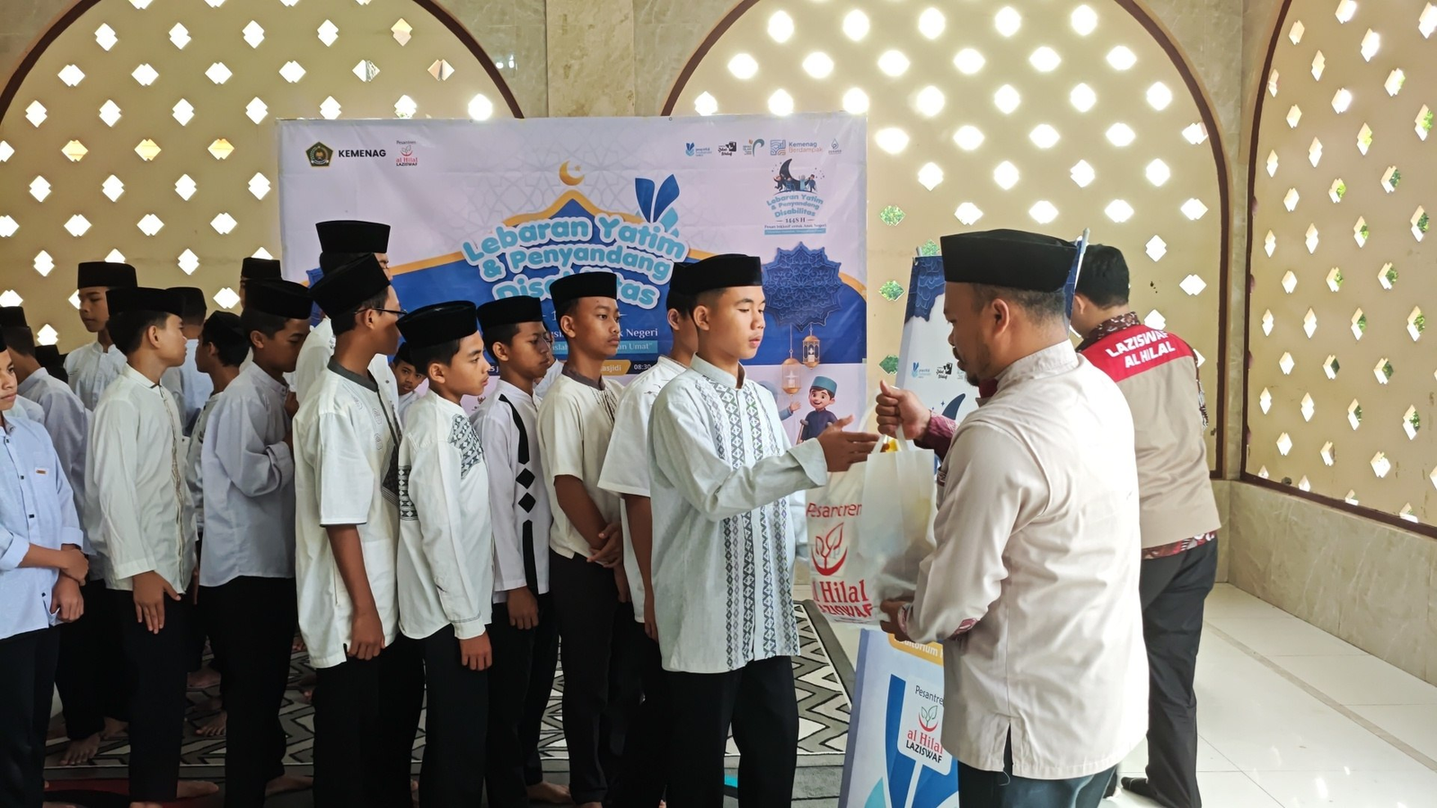 Kalender Hijriah 1448 H Lengkap: Prediksi Awal Ramadan, Idul Fitri, dan Hari Besar Islam 2027