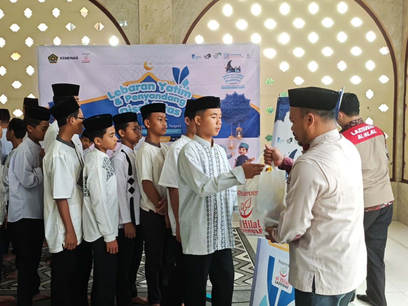 Kalender Hijriah 1448 H Lengkap: Prediksi Awal Ramadan, Idul Fitri, dan Hari Besar Islam 2027