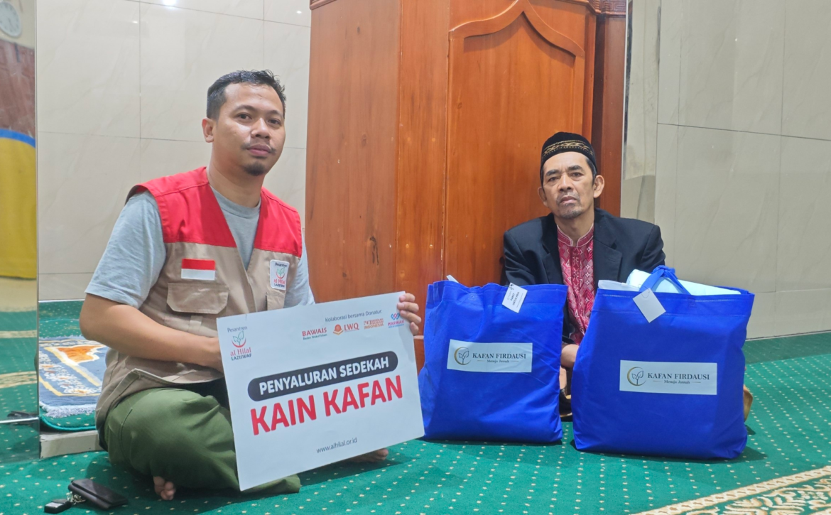 Sedekah Kain Kafan Disalurkan Di Wilayah Ngamprah Bandung Barat