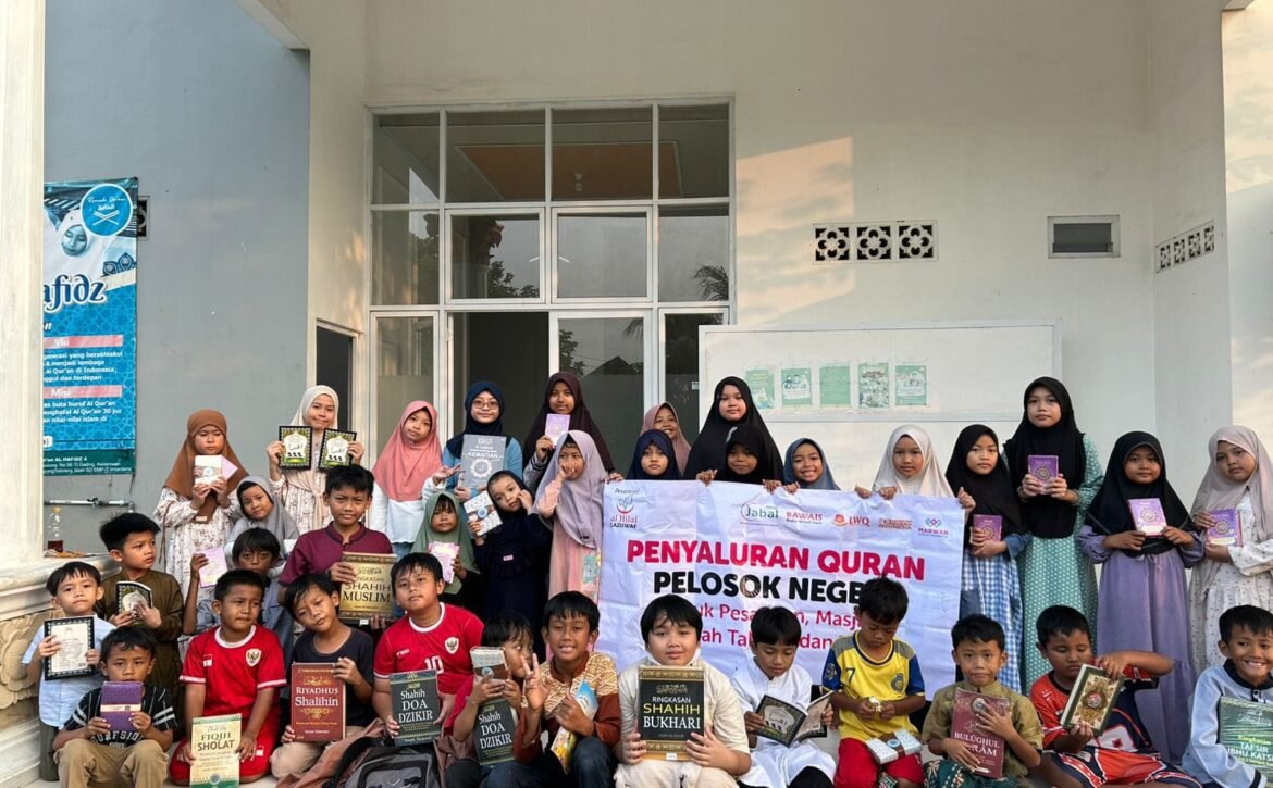 Sebar Quran Kembali Berlanjut di Kalimantan Timur dan Lampung, Dukung Semangat Belajar Al-Qur'an para Santri di Pelosok