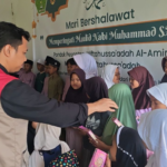 Safari Muharram Berbagi Quran Terus Berlanjut, Antusiasme Warga dan Santri Warnai Penyaluran di Pelosok Ciamis