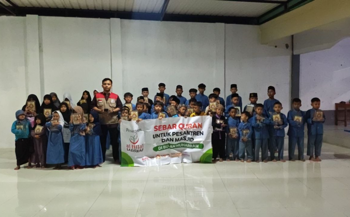 Safari Muharram Berbagi Quran Terus Berlanjut, LAZISWAF Pesantren Al Hilal Jangkau Masjid dan Lembaga Pendidikan Islam di Pelosok Ciamis