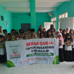 Lanjutan Sebar Qur’an Muharram, LAZISWAF Pesantren Al Hilal Salurkan Mushaf Al-Qur'an dan Iqra di Ciamis