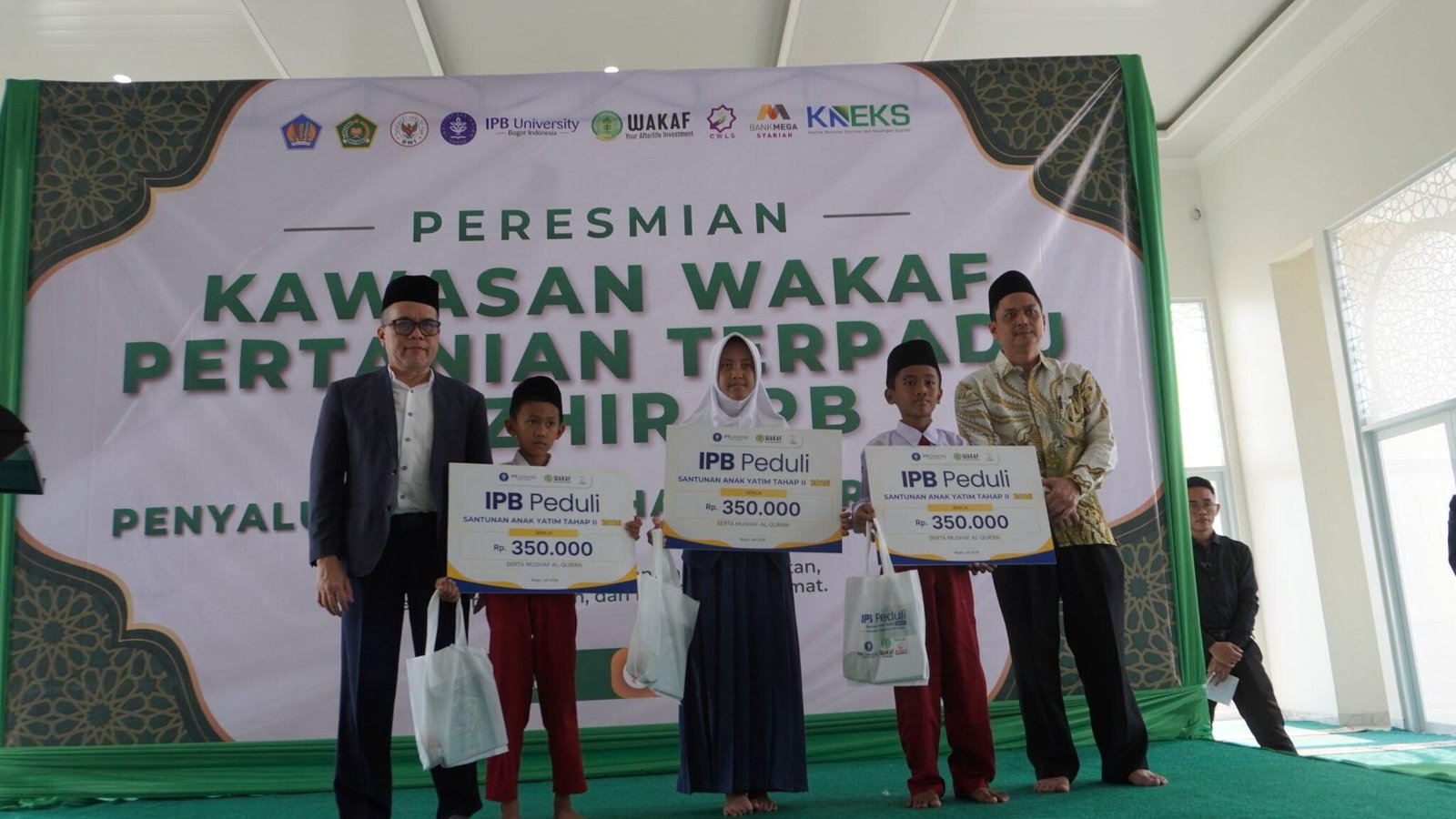 LAZISWAF Pesantren Al Hilal Berpartisipasi dalam Peresmian Kawasan Wakaf Pertanian Terpadu Nadzir IPB