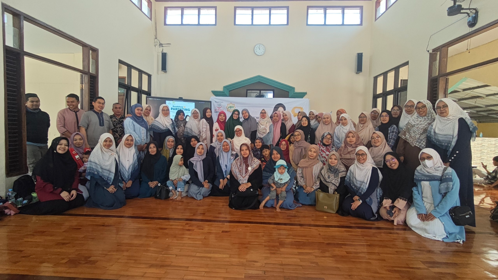 Roadshow Kajian Parenting Al Hilal, Bekali Orang Tua dengan Ilmu dan Kesadaran Mengelola Emosi