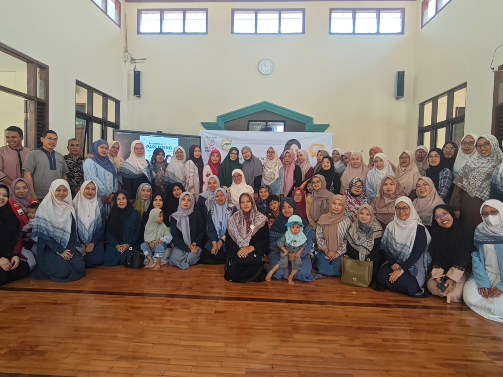 Roadshow Kajian Parenting Al Hilal, Bekali Orang Tua dengan Ilmu dan Kesadaran Mengelola Emosi