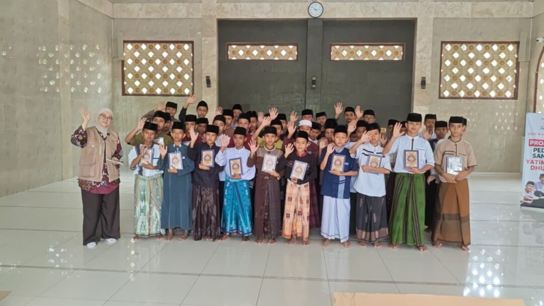 Mushaf Baru untuk Santri Baru! Alhamdulillah, Sedekah Quran Kembali Tersalurkan di Pesantren Al Hilal