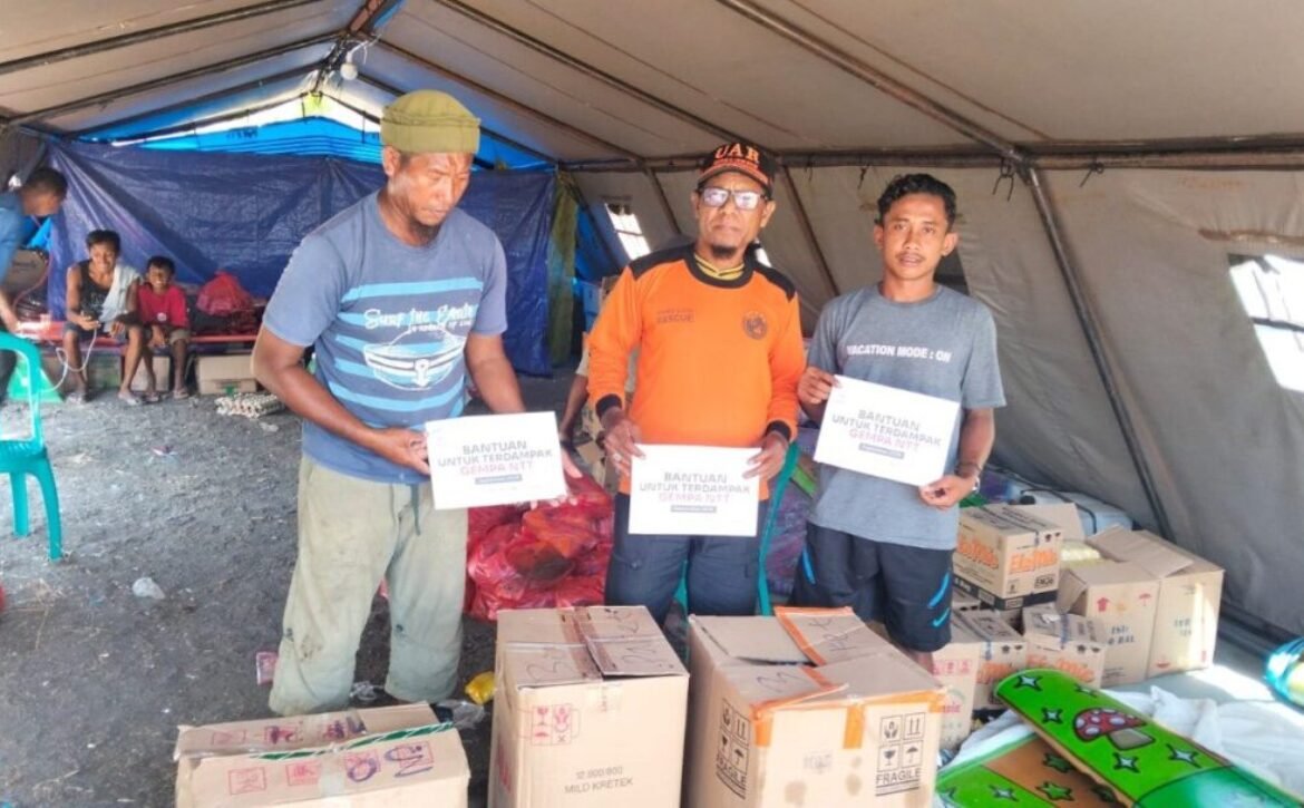 Bantuan untuk Penyintas Gempa NTT, LAZISWAF Al Hilal Salurkan Sembako dan Hygiene Kit untuk 127 KK