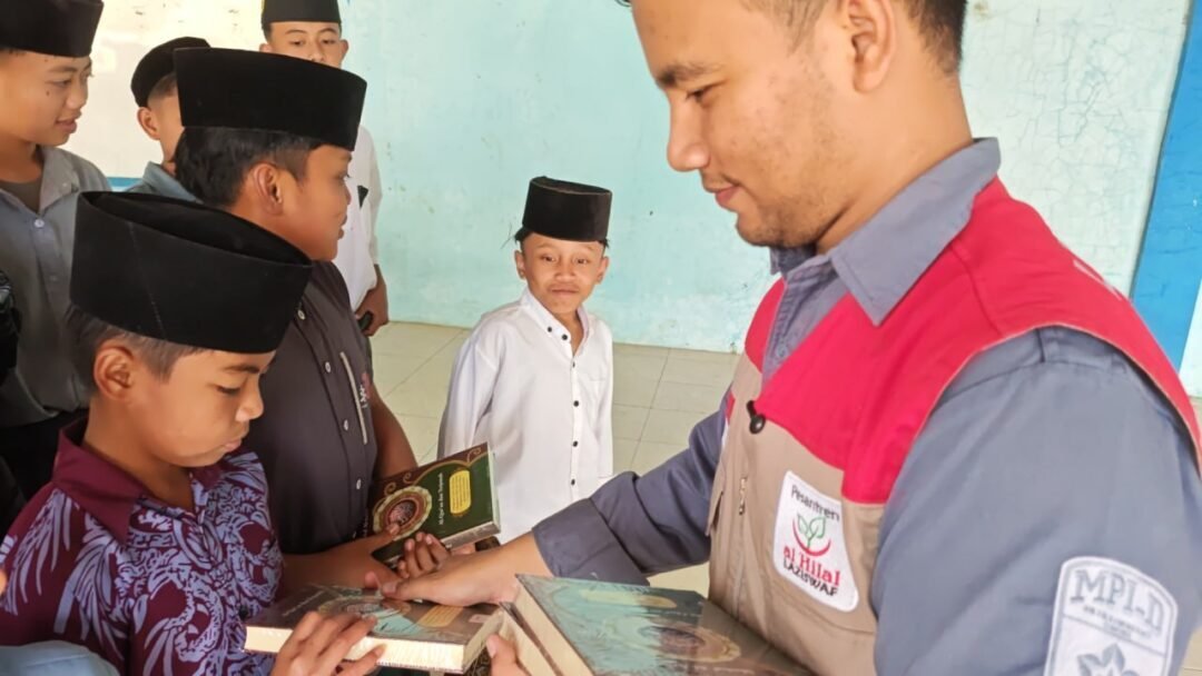 4 Dus Al Quran untuk Pondok Pesantren Al Faruq, Hadirkan Semangat Baru untuk Para Santri