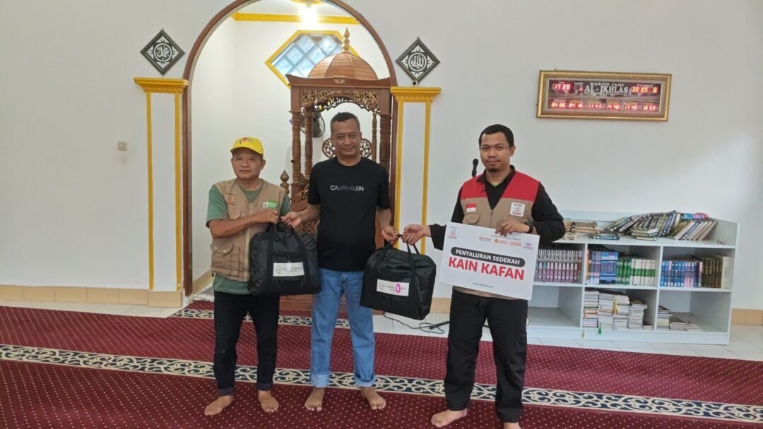 Menutup Ekspedisi Sebar Quran Pelosok Tasikmalaya, LAZISWAF Al Hilal Salurkan Perlengkapan Ibadah hingga Sedekah Beras