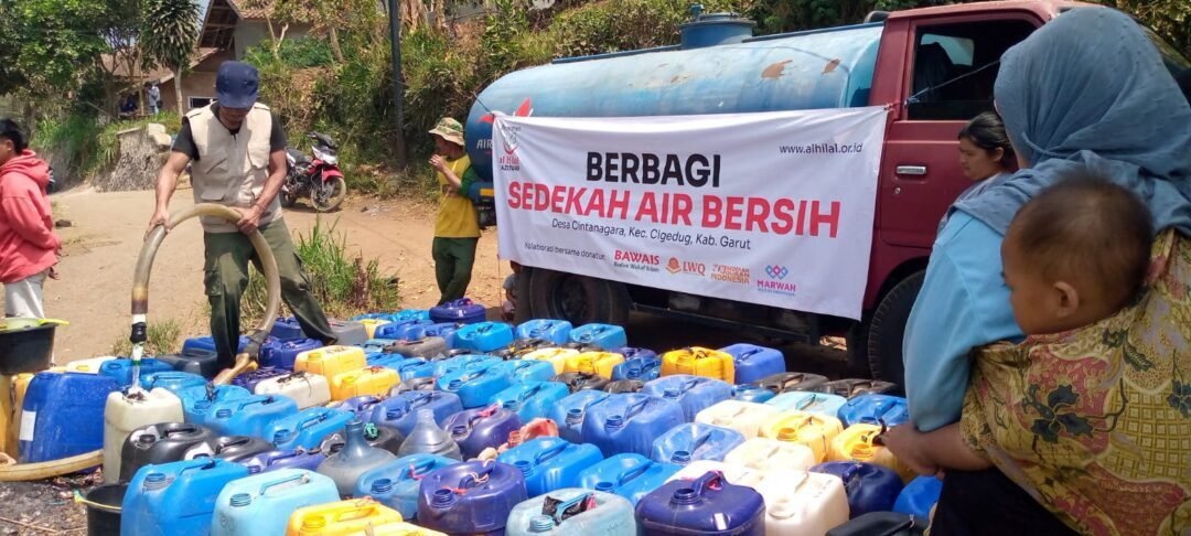 Di Pelosok Garut, LAZISWAF Al Hilal Salurkan 50.000 Liter Air Bersih