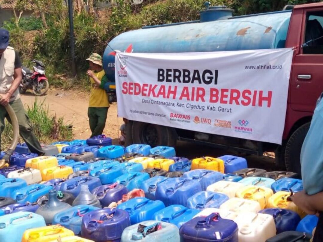 Di Pelosok Garut, LAZISWAF Al Hilal Salurkan 50.000 Liter Air Bersih