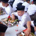 Bersama Foodtruck Dapur Berkah, LAZISWAF Pesantren Al Hilal Kembali Hadirkan Ratusan Hidangan Jumat Berkah!